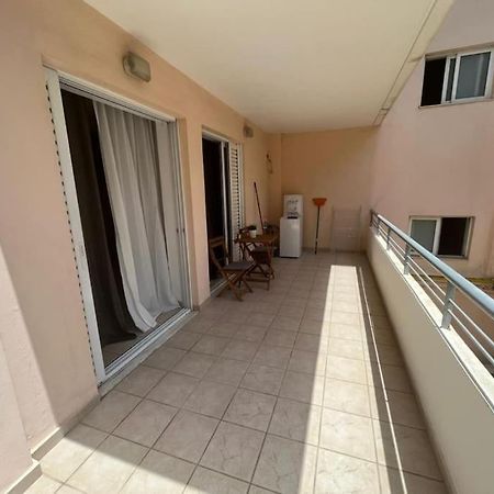 Ferienwohnung Modern Studio Large Veranda -Metro Station Suggrou Athen Exterior foto